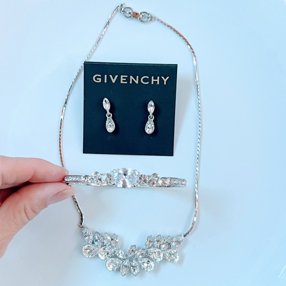 NEW Givenchy Paris New York Crystal Rhodium Silver Full Matching  Set - Picture 1 of 11